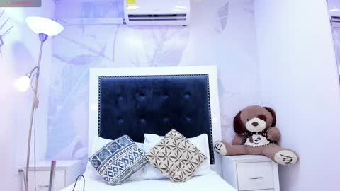  Cameron Cutee  online show from 01.27.25