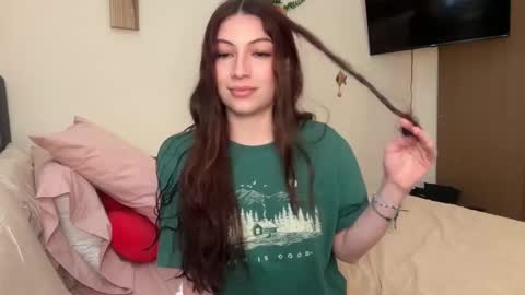 Camila online show from 02.11.26