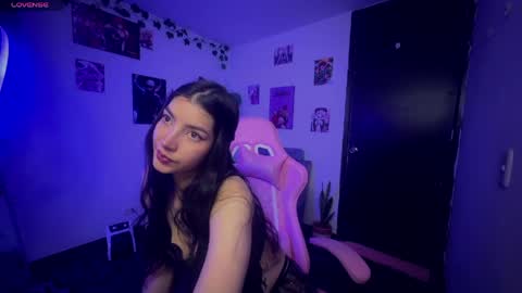 Snapshot of cami_mila99 chatting on 04.19.26 CAMI online show from 04.19.26