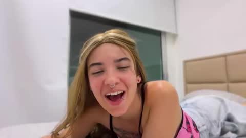 camii19y online show from 09.18.25