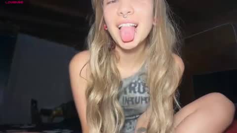 camii19y online show from 06.11.26