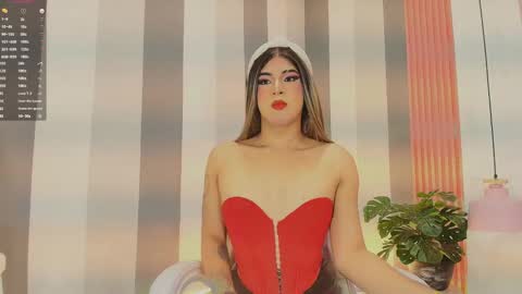 Snapshot of camii_raux chatting on 11.07.25 CA M I online show from 11.07.25