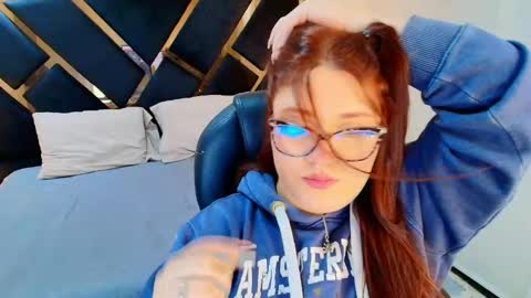 Snapshot of camiila_osorio chatting on 05.11.26 Camila Osorio online show from 05.11.26