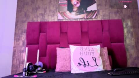 Snapshot of camila__bouzas chatting on 02.21.26 camila__bouzas online show from 02.21.26