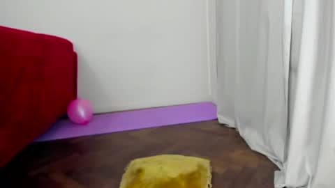 Snapshot of camila_berk chatting on 12.10.24 Cami online show from 12.10.24