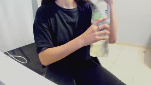 Snapshot of camila_berk chatting on 12.04.25 Cami online show from 12.04.25