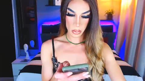 Snapshot of camila_hoottie chatting on 01.27.25 Camila online show from 01.27.25