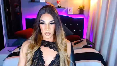 Snapshot of camila_hoottie chatting on 01.28.25 Camila online show from 01.28.25