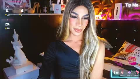 Snapshot of camila_hoottie chatting on 02.10.25 Camila online show from 02.10.25