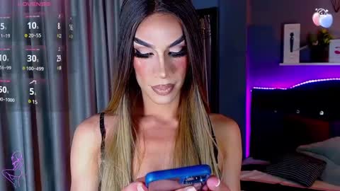 Snapshot of camila_hoottie chatting on 02.28.25 Camila online show from 02.28.25