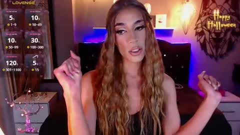 Snapshot of camila_hoottie chatting on 10.21.25 Camila online show from 10.21.25