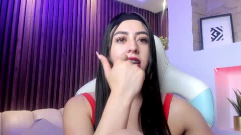 camila_martinez9 online show from 04.10.26