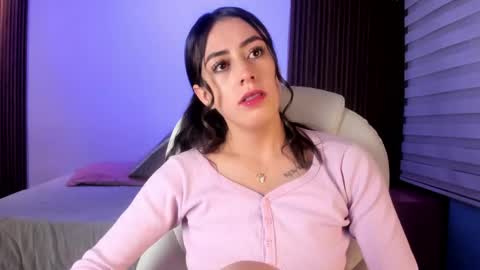 camila_martinez9 online show from 04.23.26