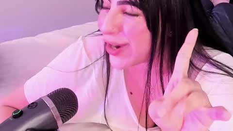 Camila online show from 03.17.26