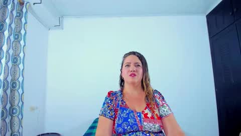 Snapshot of camilaa_foxxx chatting on 11.11.25 camilaa foxxx online show from 11.11.25