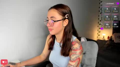 Snapshot of camilaalee chatting on 01.13.25 CAMILAA LEE  online show from 01.13.25