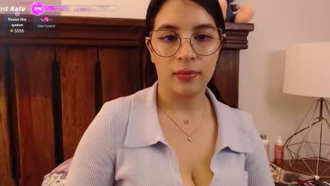 Snapshot of camilacarter chatting on 11.18.25 camilacarter online show from 11.18.25