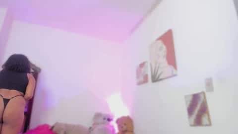 Camila Foox online show from 10.11.25