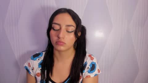 Snapshot of camilahunter__ chatting on 04.29.26 Camila online show from 04.29.26
