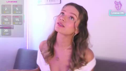 Camila Monroee  online show from 11.26.25