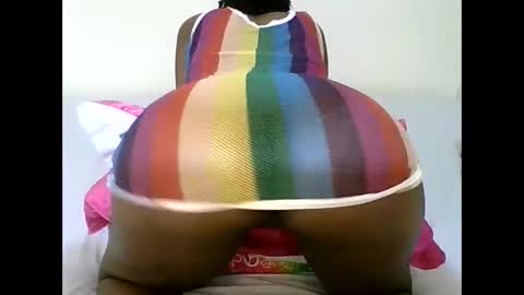 Snapshot of camilla15144 chatting on 02.02.25 camillla15 online show from 02.02.25