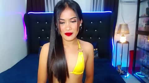 Snapshot of camilla_morena chatting on 01.12.25 camilla_morena online show from 01.12.25