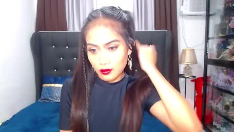 Snapshot of camilla_morena chatting on 02.05.25 camilla_morena online show from 02.05.25