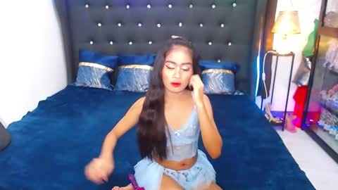 Snapshot of camilla_morena chatting on 02.22.25 camilla_morena online show from 02.22.25