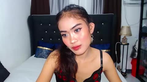 Snapshot of camilla_morena chatting on 02.28.25 camilla_morena online show from 02.28.25