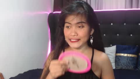 Snapshot of camilla_morena chatting on 10.02.25 camilla_morena online show from 10.02.25