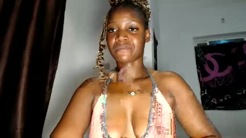 Snapshot of camillasoofine chatting on 05.30.26 camillasoofine online show from 05.30.26
