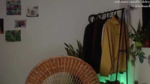  Camille   online show from 02.04.25