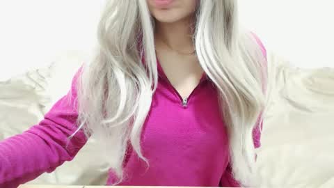 Snapshot of camillebunny chatting on 11.26.25 CamilleBunny online show from 11.26.25