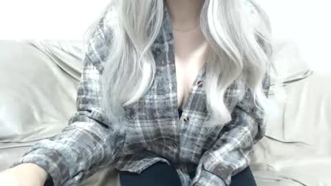 Snapshot of camillebunny chatting on 01.06.26 CamilleBunny online show from 01.06.26