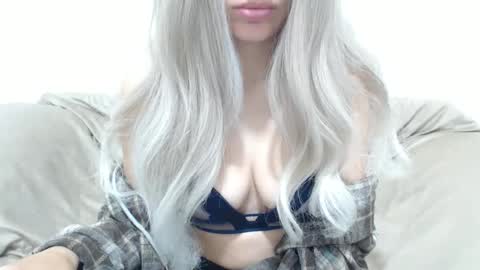 CamilleBunny online show from 05.01.26