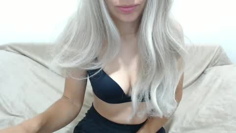 CamilleBunny online show from 07.10.26