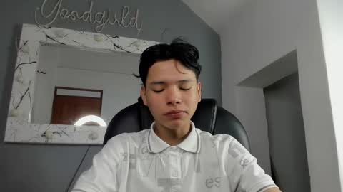 Snapshot of camillo_virgil chatting on 10.04.25 Camillo Virgil online show from 10.04.25