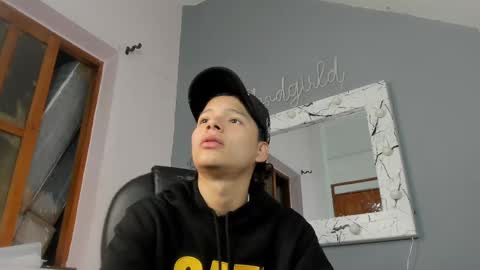 Snapshot of camillo_virgil chatting on 10.06.25 Camillo Virgil online show from 10.06.25