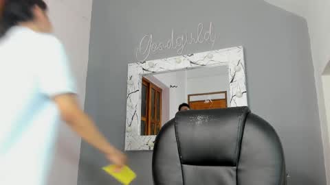 Snapshot of camillo_virgil chatting on 10.07.25 Camillo Virgil online show from 10.07.25