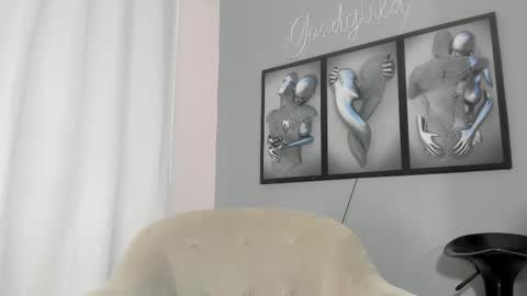 Snapshot of camillo_virgil chatting on 10.15.25 Camillo Virgil online show from 10.15.25