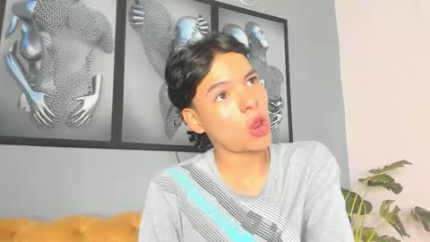 Snapshot of camillo_virgil chatting on 11.18.25 Camillo Virgil online show from 11.18.25