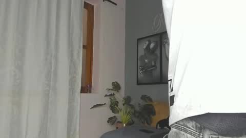 Snapshot of camillo_virgil chatting on 12.17.25 Camillo Virgil online show from 12.17.25