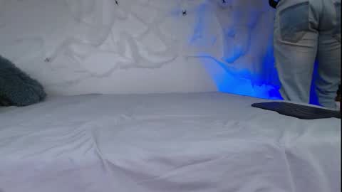 Snapshot of camilo_contre21 chatting on 10.28.25 camilo_contre21 online show from 10.28.25