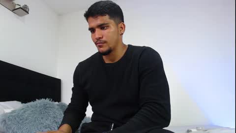 Snapshot of camilo_contre21 chatting on 11.10.25 camilo_contre21 online show from 11.10.25