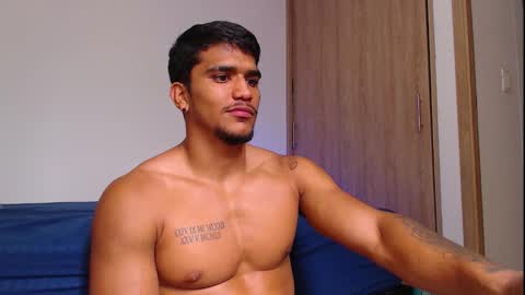 Snapshot of camilo_contre21 chatting on 11.28.25 camilo_contre21 online show from 11.28.25