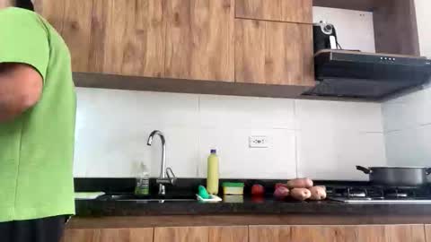 Snapshot of camilo_contre21 chatting on 01.13.26 camilo_contre21 online show from 01.13.26