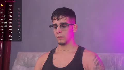   INDEPENDENT MODEL online show from 01.09.25