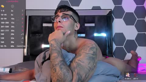   INDEPENDENT MODEL online show from 02.04.25