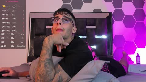   INDEPENDENT MODEL online show from 02.08.25