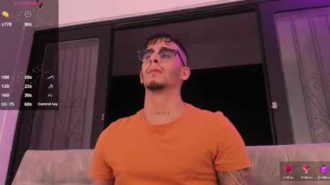   INDEPENDENT MODEL online show from 02.10.25